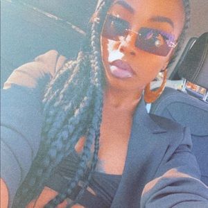 Meet your Posher, Shay